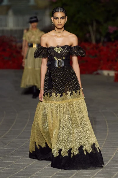 Look 91